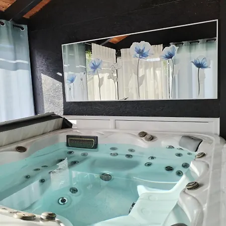 Apartment Forrest - Private Jacuzzi & Sauna *
