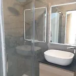 Forrest - Private Jacuzzi & Sauna Apartman *